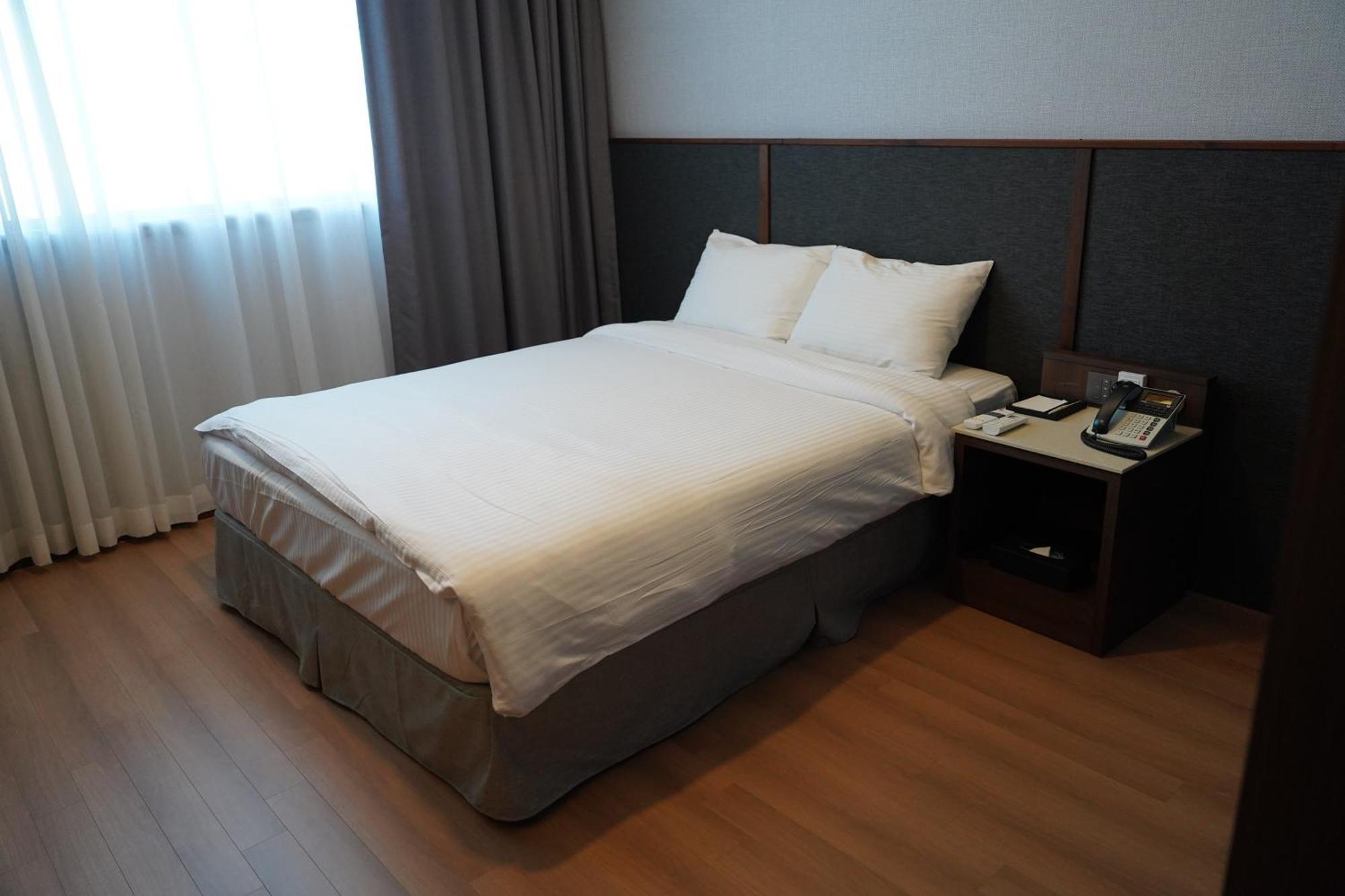 Sacheon Grand Tourist Hotel Экстерьер фото