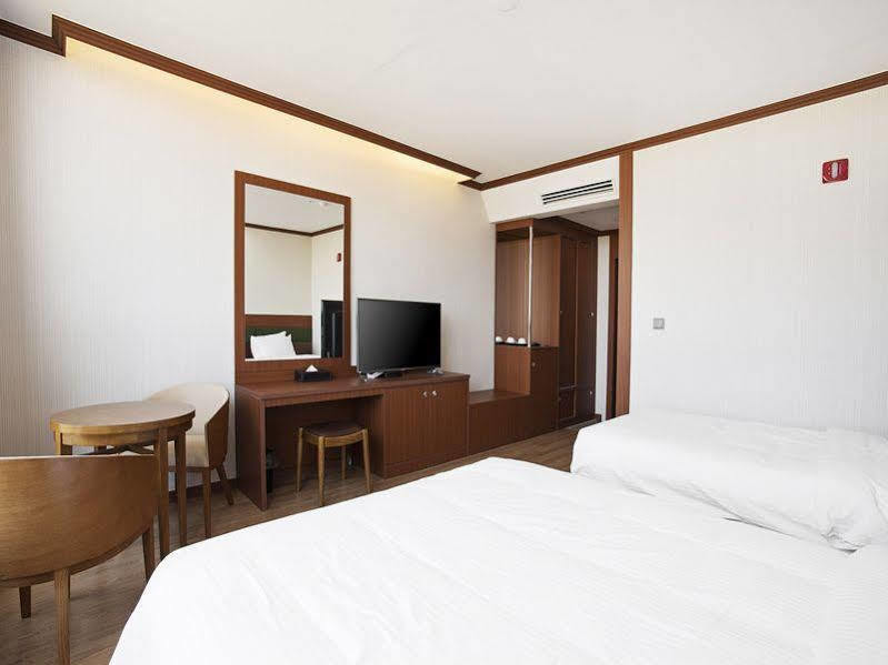 Sacheon Grand Tourist Hotel Экстерьер фото