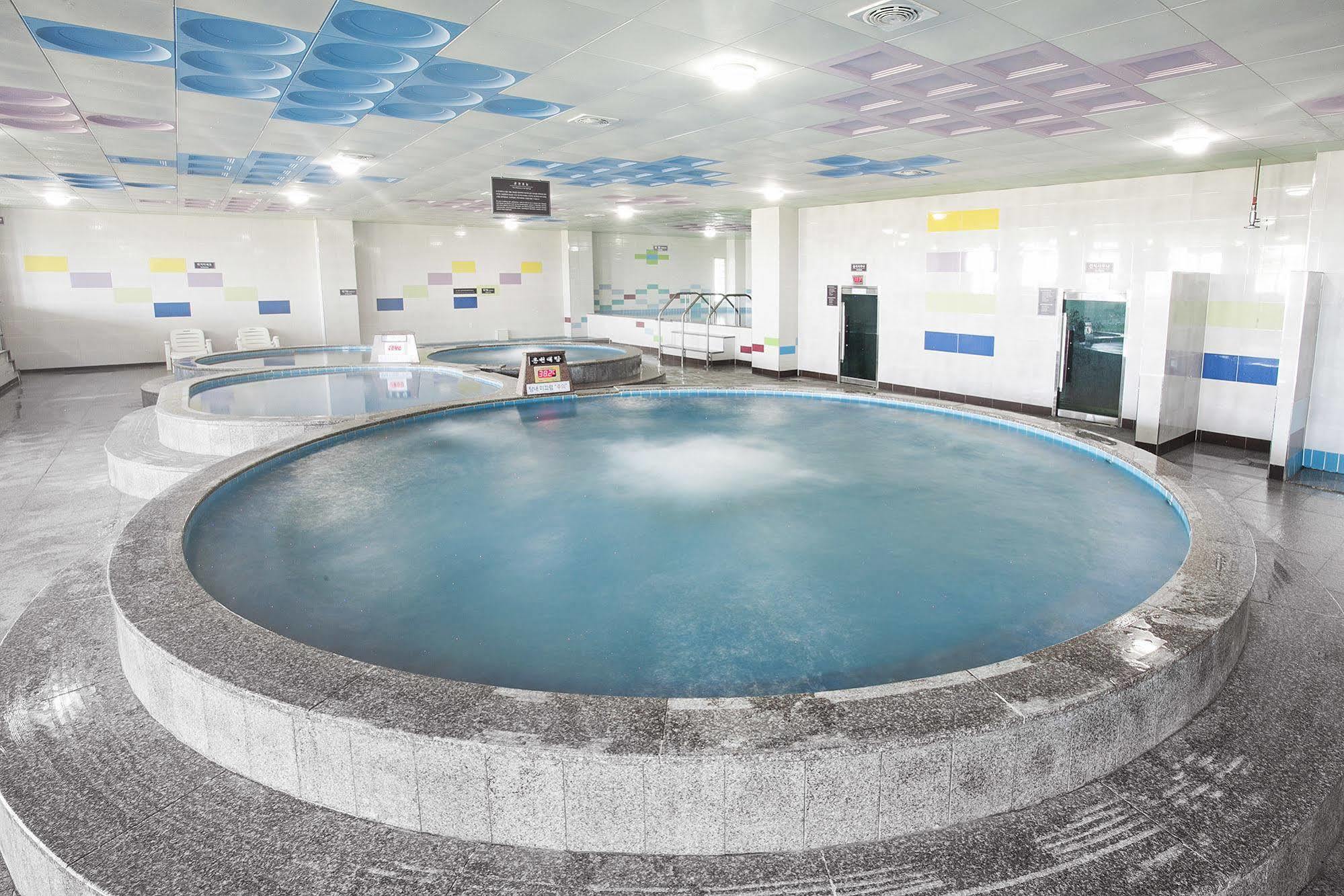Sacheon Grand Tourist Hotel Экстерьер фото