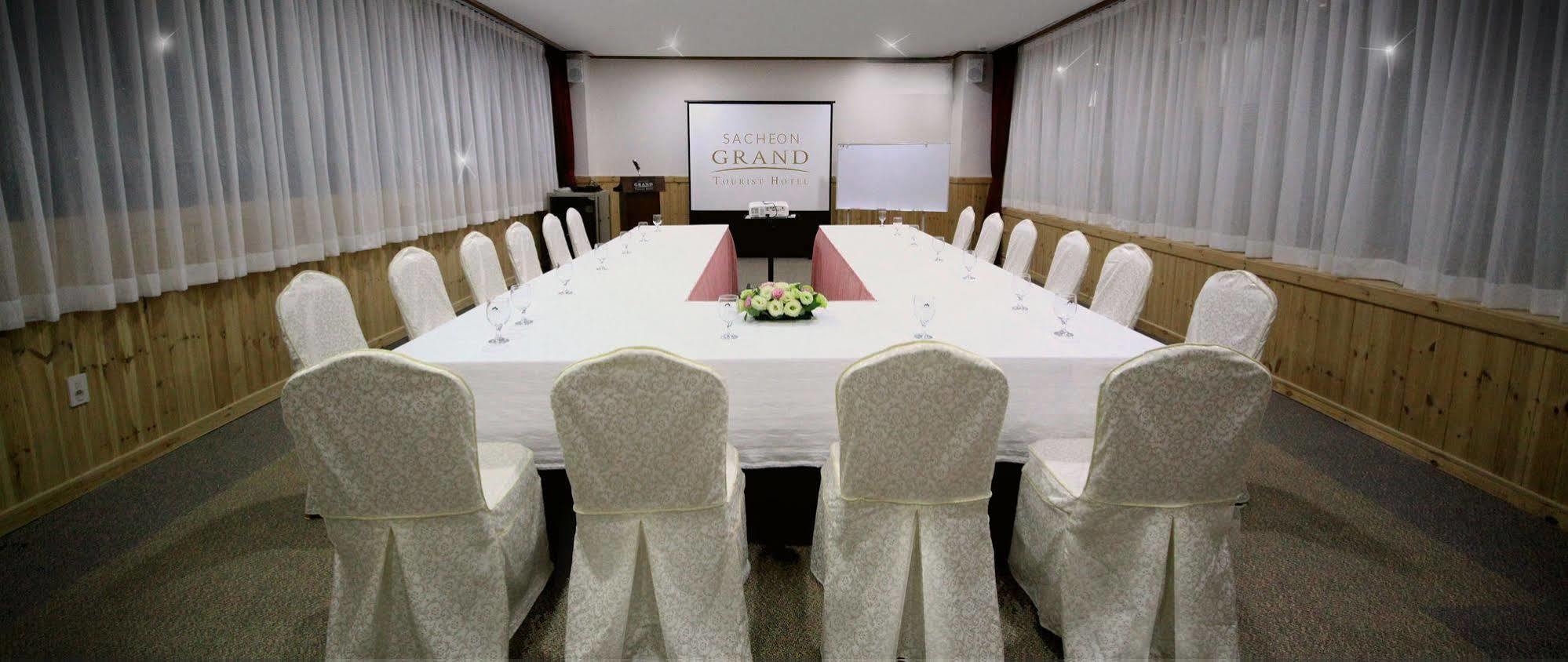 Sacheon Grand Tourist Hotel Экстерьер фото